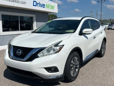 White 2015 Nissan Murano SV for sale in Wichita, KS