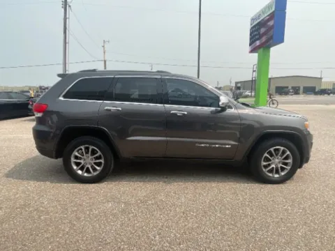 More photos of 2014 Jeep Grand Cherokee Limited at Drive Now Wichita, KS
