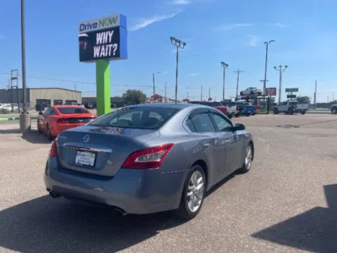 More photos of 2011 Nissan Maxima 3.5 S at Drive Now Wichita, KS