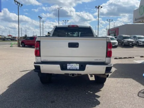 More photos of 2014 GMC Sierra 1500 Denali at Drive Now Wichita, KS