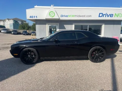 Photos of 2009 Dodge Challenger SE for sale in Wichita, KS at Drive Now Wichita