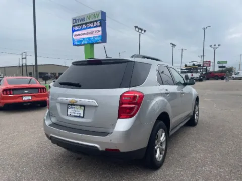 More photos of 2017 Chevrolet Equinox LT at Drive Now Wichita, KS