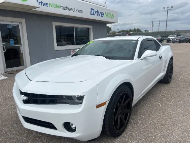White 2010 Chevrolet Camaro 1LT for sale in Wichita, KS