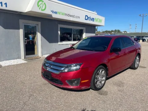 Red 2011 Ford Fusion SE for sale in Wichita, KS