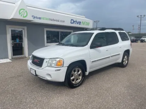 White 2002 GMC Envoy XL SLT for sale in Wichita, KS