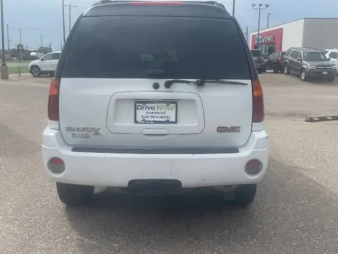 More photos of 2002 GMC Envoy XL SLT at Drive Now Wichita, KS