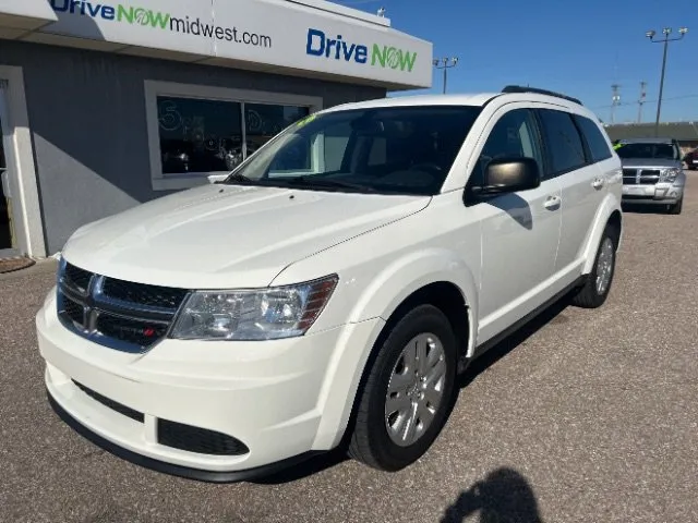 White 2018 Dodge Journey SE for sale in Wichita, KS