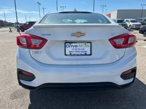 More photos of 2016 Chevrolet Cruze LT at Drive Now Wichita, KS