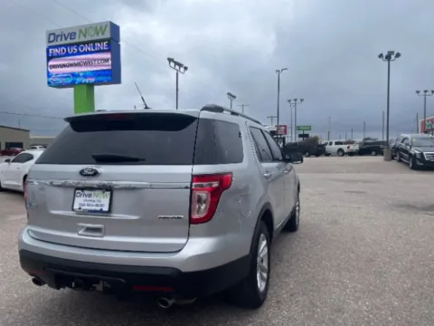 More photos of 2014 Ford Explorer XLT at Drive Now Wichita, KS