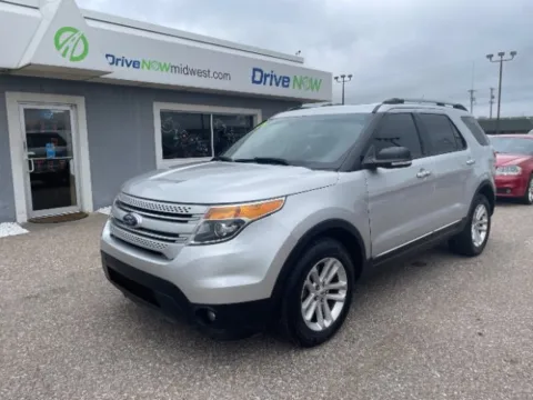 Silver 2014 Ford Explorer XLT for sale in Wichita, KS