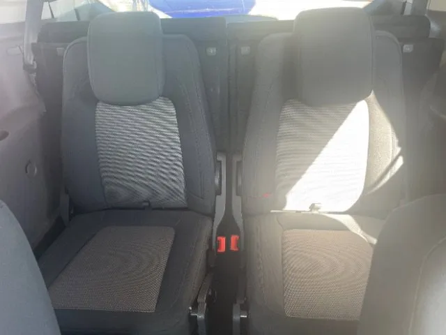 Ford Transit Connect photo 9