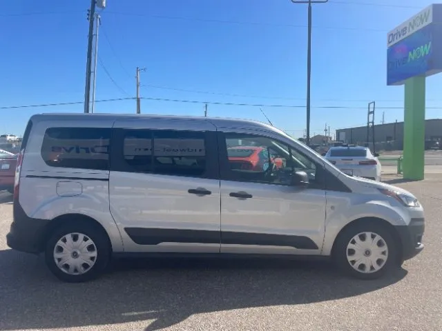 Ford Transit Connect photo 6