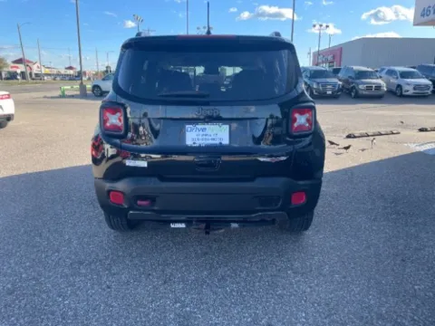More photos of 2018 Jeep Renegade Trailhawk at Drive Now Wichita, KS