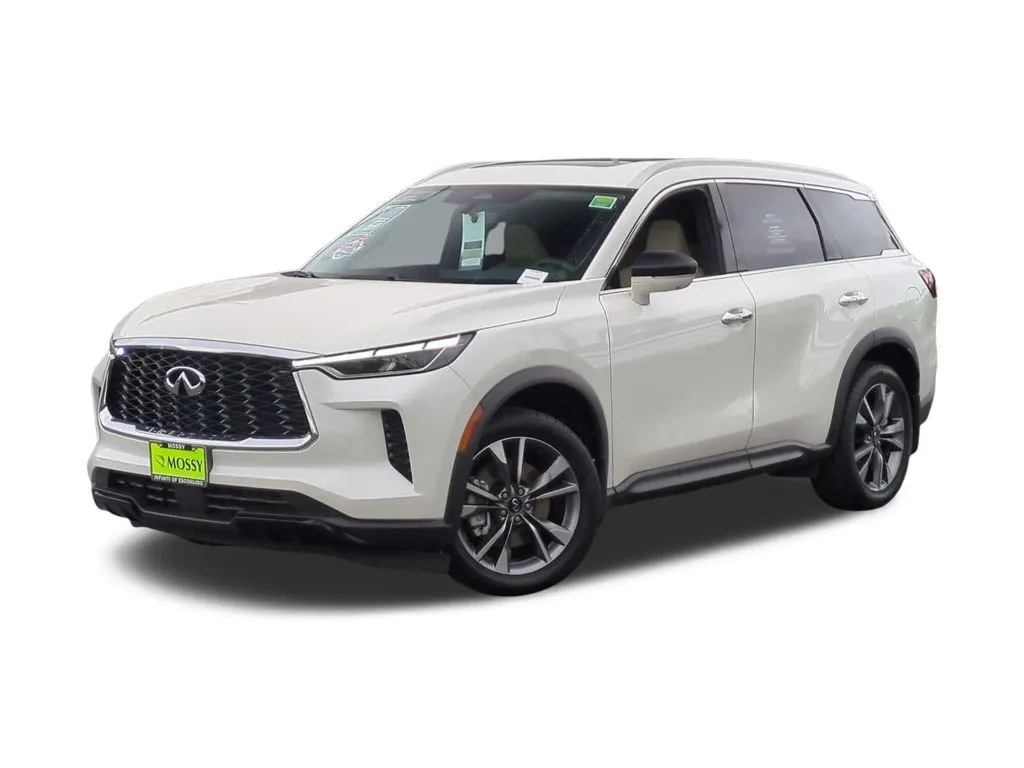 White 2023 INFINITI QX60 LUXE for sale in Escondido, CA