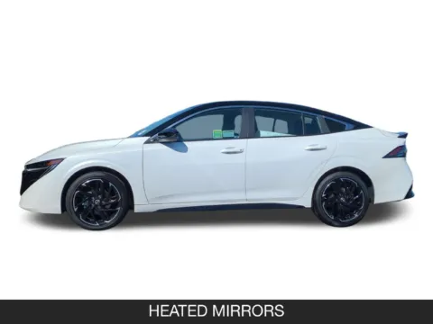 More photos of 2027 Nissan Sentra SR at Mossy Nissan Escondido, CA