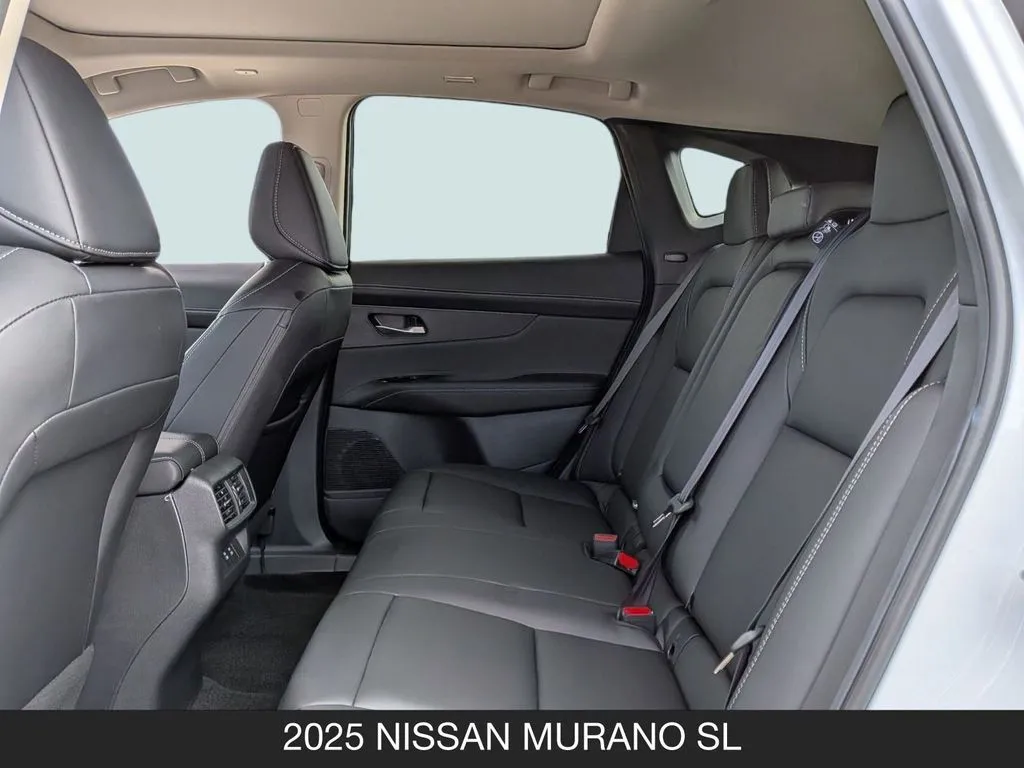 2025 Nissan Murano SL - Photo 17