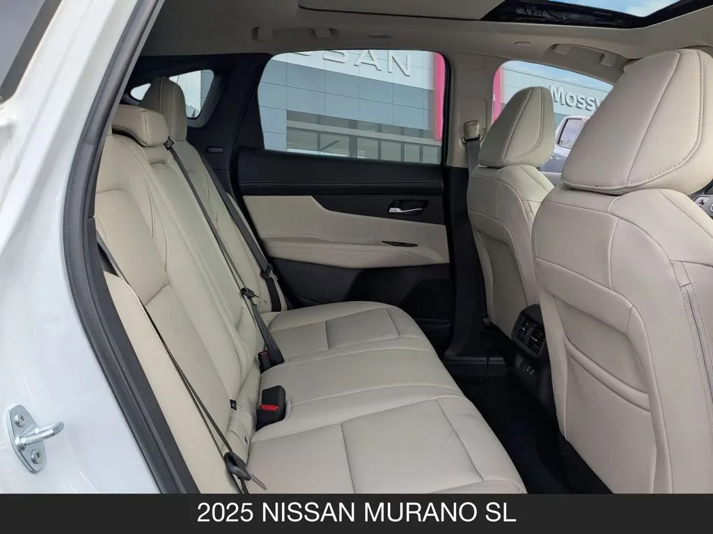 2025 Nissan Murano SL - Photo 42