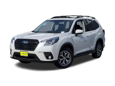 White 2023 Subaru Forester Premium for sale in San Diego, CA