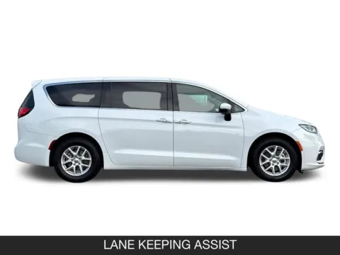More photos of 2023 Chrysler Pacifica Touring L at Mossy Nissan Kearny Mesa, CA