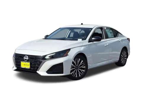 White 2026 Nissan Altima 2.5 SV for sale in San Diego, CA