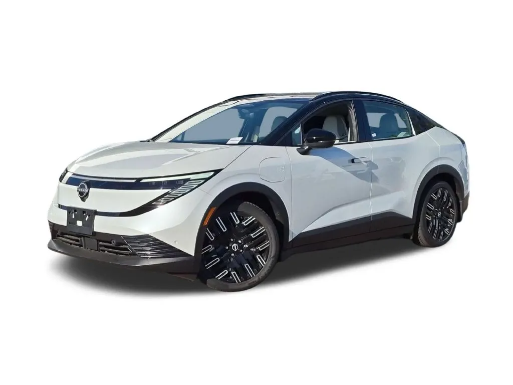 White 2026 Nissan Leaf PLATINUM+ for sale in San Diego, CA