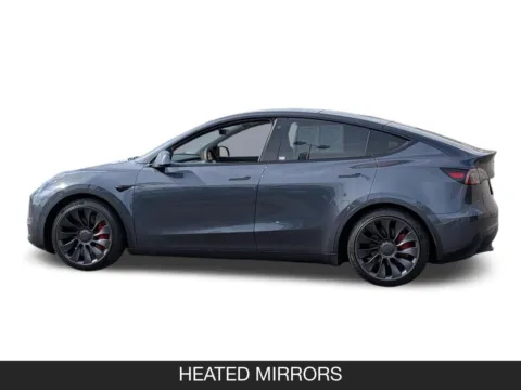 More photos of 2022 Tesla Model Y Performance at Mossy Nissan National City, CA