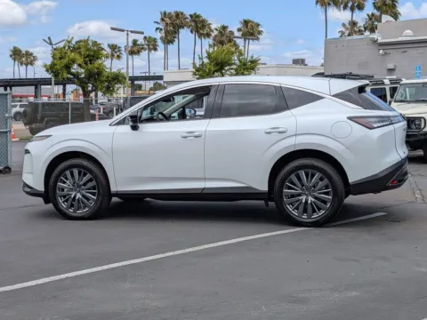 More photos of 2026 Nissan Murano SL at Mossy Nissan National City, CA