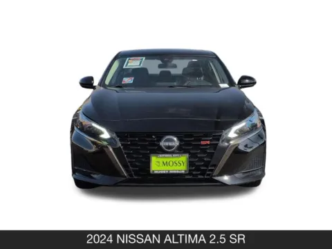 More photos of 2024 Nissan Altima 2.5 SR at Mossy Nissan National City, CA