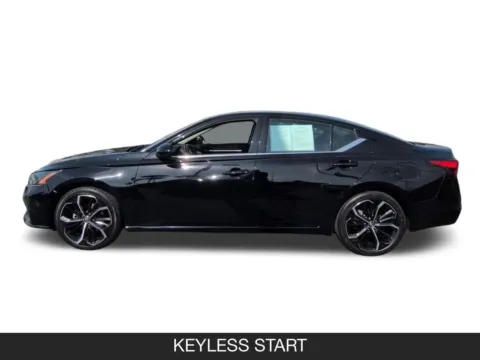 More photos of 2024 Nissan Altima 2.5 SR at Mossy Nissan National City, CA