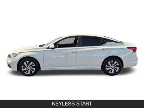 More photos of 2021 Nissan Altima 2.5 S at Mossy Nissan National City, CA