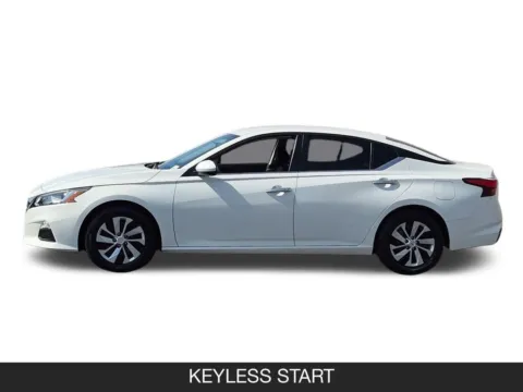 More photos of 2021 Nissan Altima 2.5 S at Mossy Nissan National City, CA