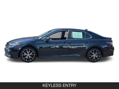 More photos of 2021 Toyota Camry SE at Mossy Nissan National City, CA