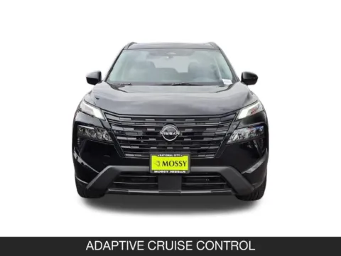 More photos of 2027 Nissan Rogue Dark Armor at Mossy Nissan National City, CA