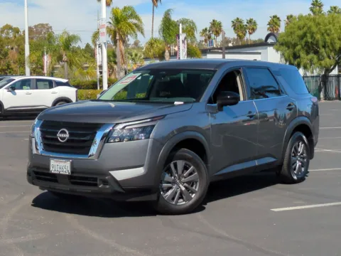 Gray 2025 Nissan Pathfinder S for sale in Oceanside, CA