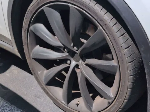 More photos of 2018 Tesla Model X 75D at Mossy Nissan Oceanside, CA