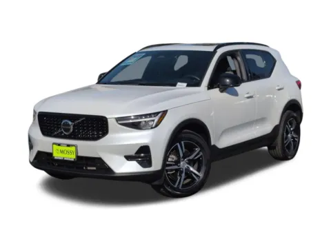 White 2024 Volvo Xc40 B5 Core for sale in Poway, CA