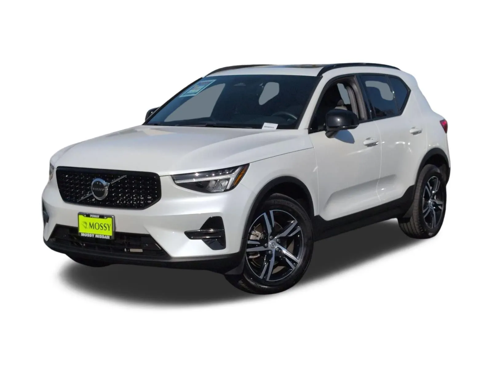 White 2024 Volvo Xc40 B5 Core for sale in Poway, CA
