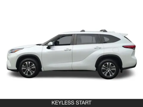 More photos of 2023 Toyota Highlander XLE at Mossy Nissan Poway, CA