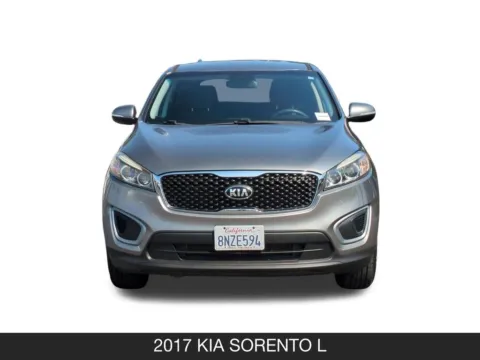 More photos of 2017 Kia Sorento L at Mossy Nissan Poway, CA