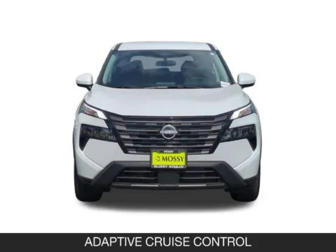 More photos of 2027 Nissan Rogue SV at Mossy Nissan Poway, CA