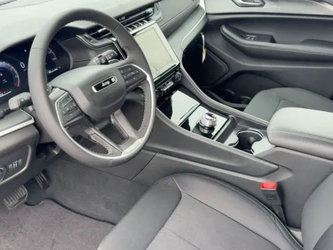 More photos of 2025 Jeep Grand Cherokee Laredo X at Bonham Chrysler, TX