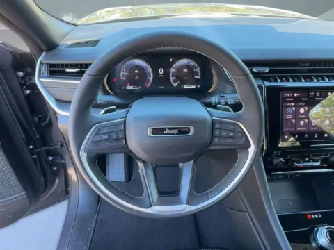 More photos of 2025 Jeep Grand Cherokee Altitude at Bonham Chrysler, TX