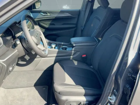 More photos of 2025 Jeep Grand Cherokee Laredo X at Bonham Chrysler, TX