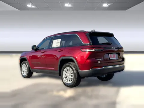 Another view of 2025 Jeep Grand Cherokee Laredo X for sale in Bonham, TX at Bonham Chrysler