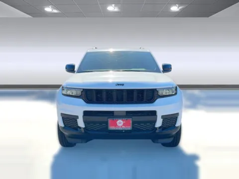 More photos of 2025 Jeep Grand Cherokee L Altitude X at Bonham Chrysler, TX