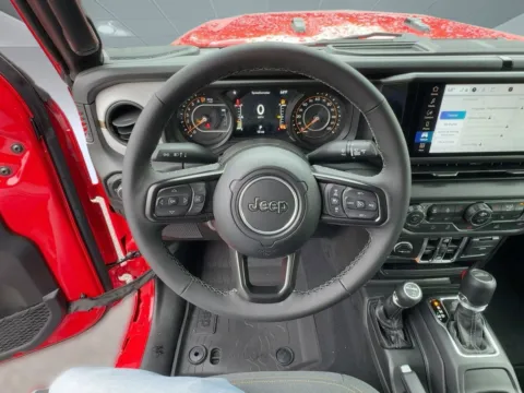 More photos of 2025 Jeep Gladiator Sport S at Bonham Chrysler, TX