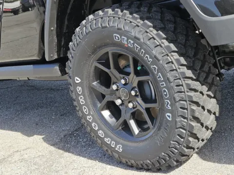More photos of 2026 Jeep Gladiator Willys at Bonham Chrysler, TX