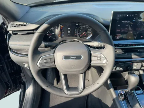 More photos of 2026 Jeep Compass Latitude Altitude at Bonham Chrysler, TX