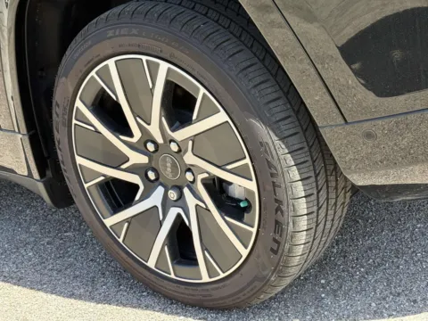 More photos of 2025 JEEP WAGONEER S LIMITED Limited at Bonham Chrysler, TX