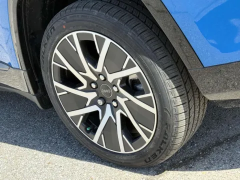 More photos of 2025 JEEP WAGONEER S LIMITED Limited at Bonham Chrysler, TX